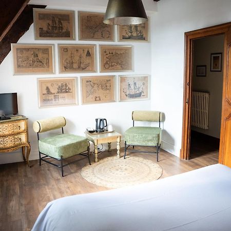 La Meffrais 1741 Bed & Breakfast Dinan Exterior photo